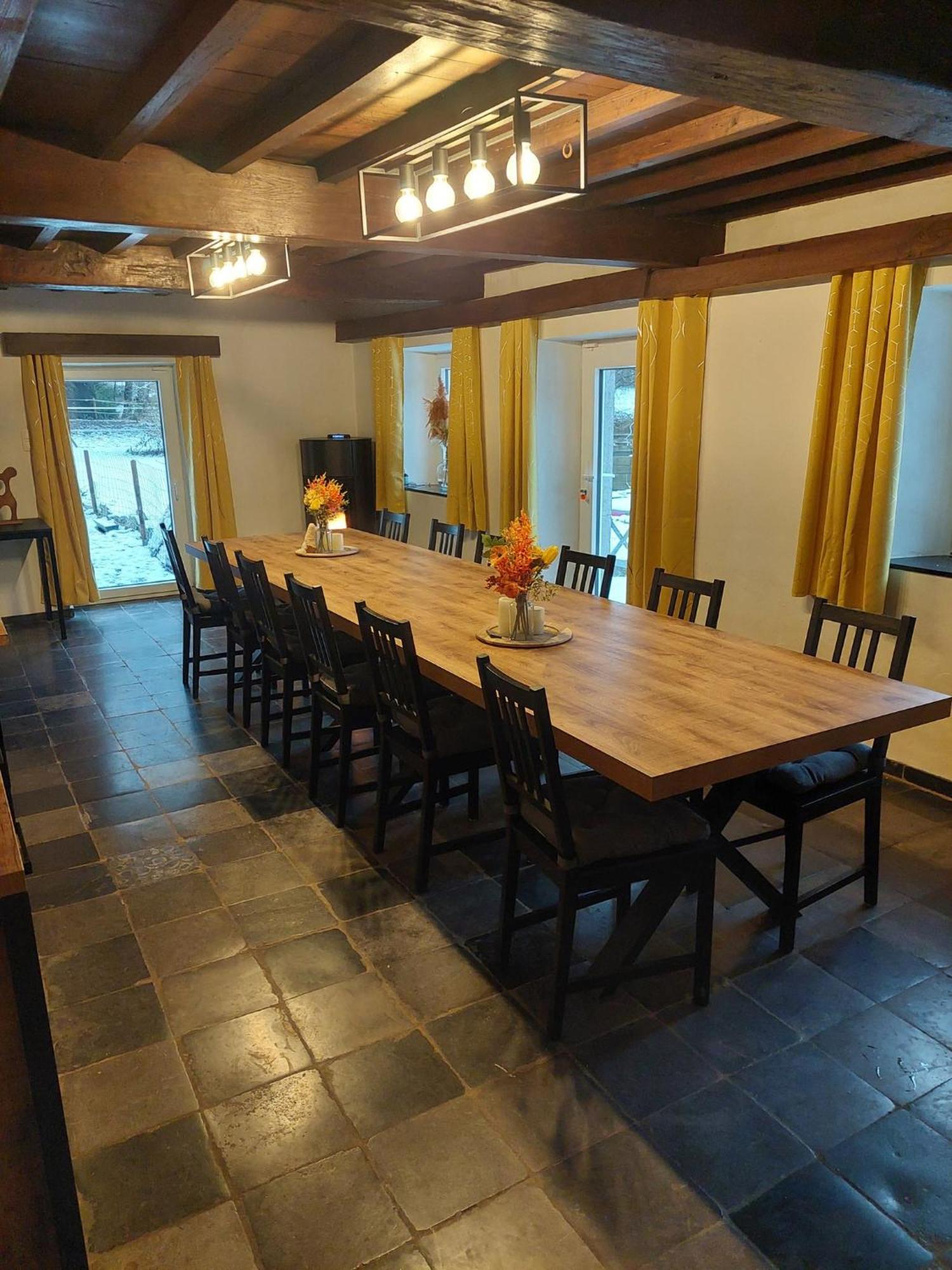 Au Doux Chardon Bed & Breakfast Дюрби Екстериор снимка